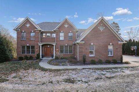 Photo of 1342 Wexford Lane, Cincinnati, OH 45233 (MLS # 1864259)