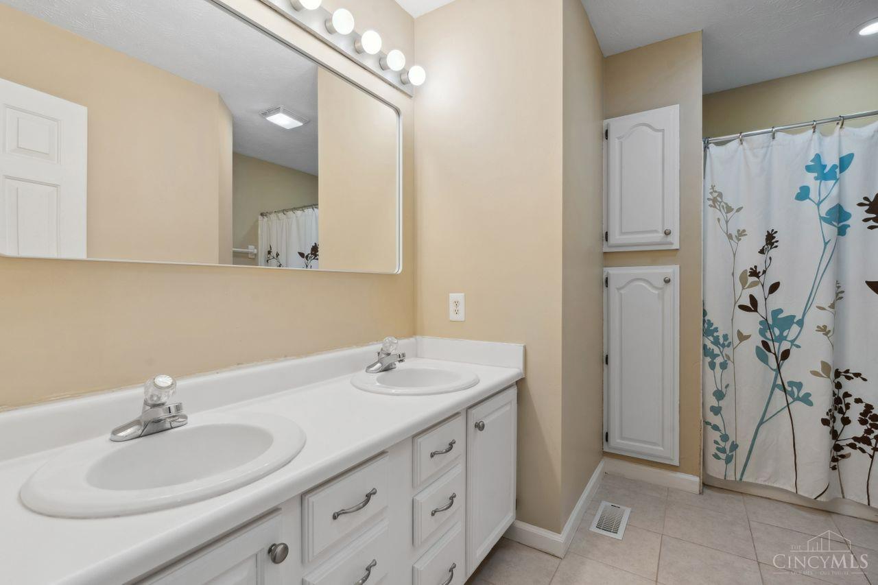 5 Artesian Court, Springboro, Ohio image 40