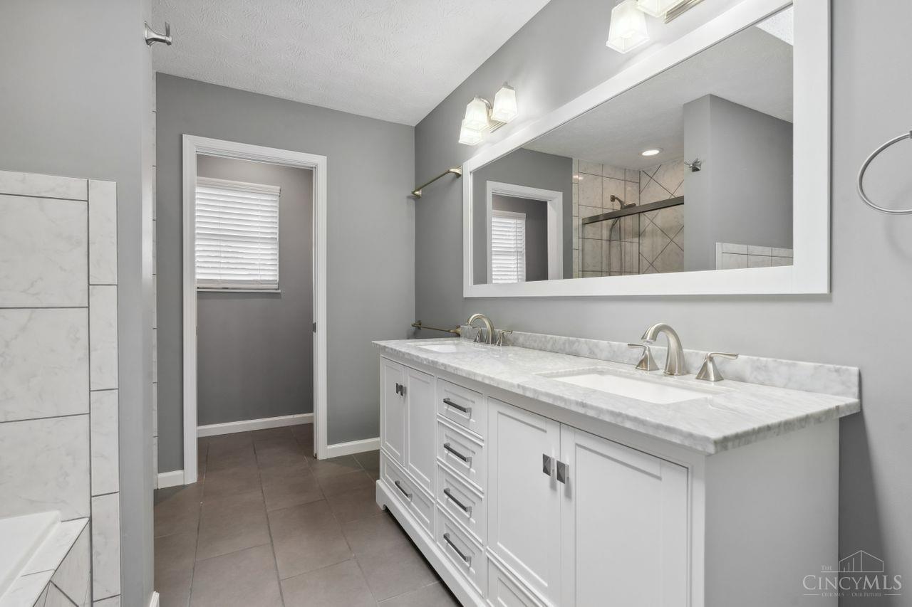 5 Artesian Court, Springboro, Ohio image 34
