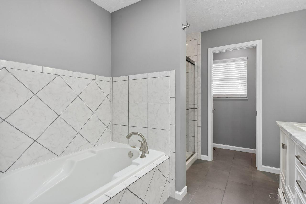 5 Artesian Court, Springboro, Ohio image 35
