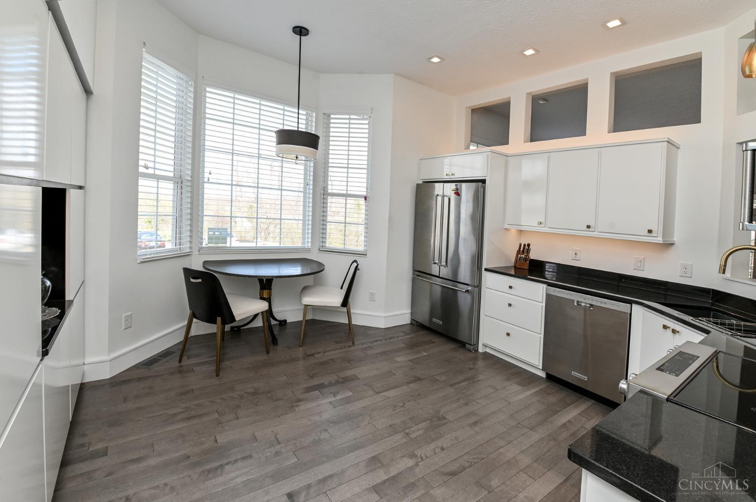 2498 Walnutview Court, Cincinnati, Ohio image 11