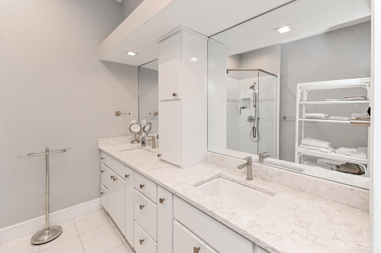 2498 Walnutview Court, Cincinnati, Ohio image 22