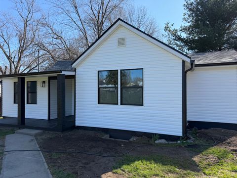 Homes For Sale - 3209 Seneca Street<br/> Middletown, OH 45044