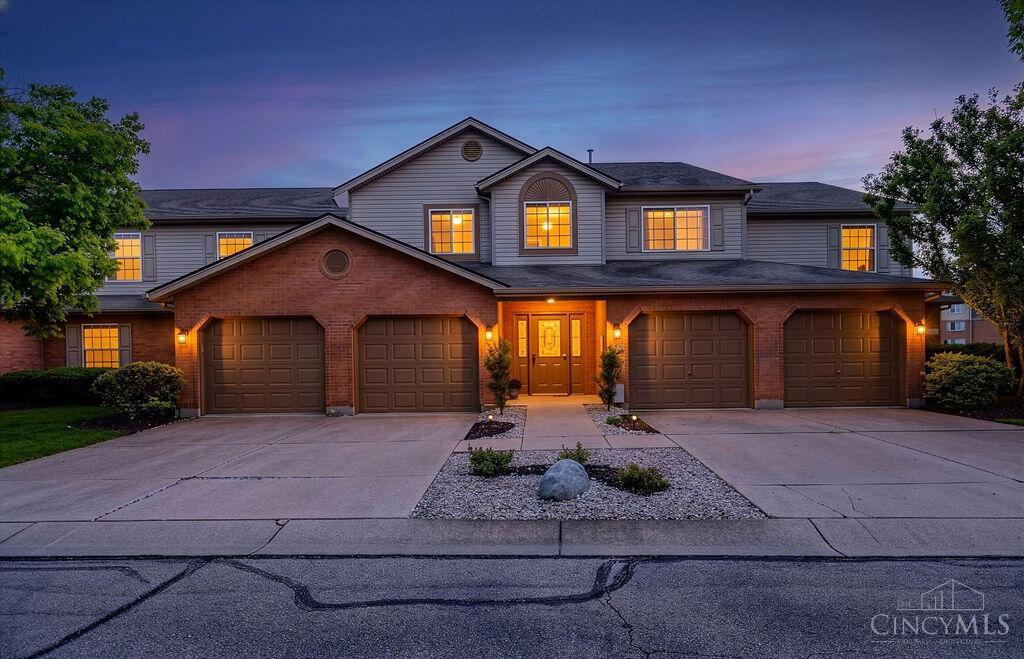 5570 Harbourwatch Way 203