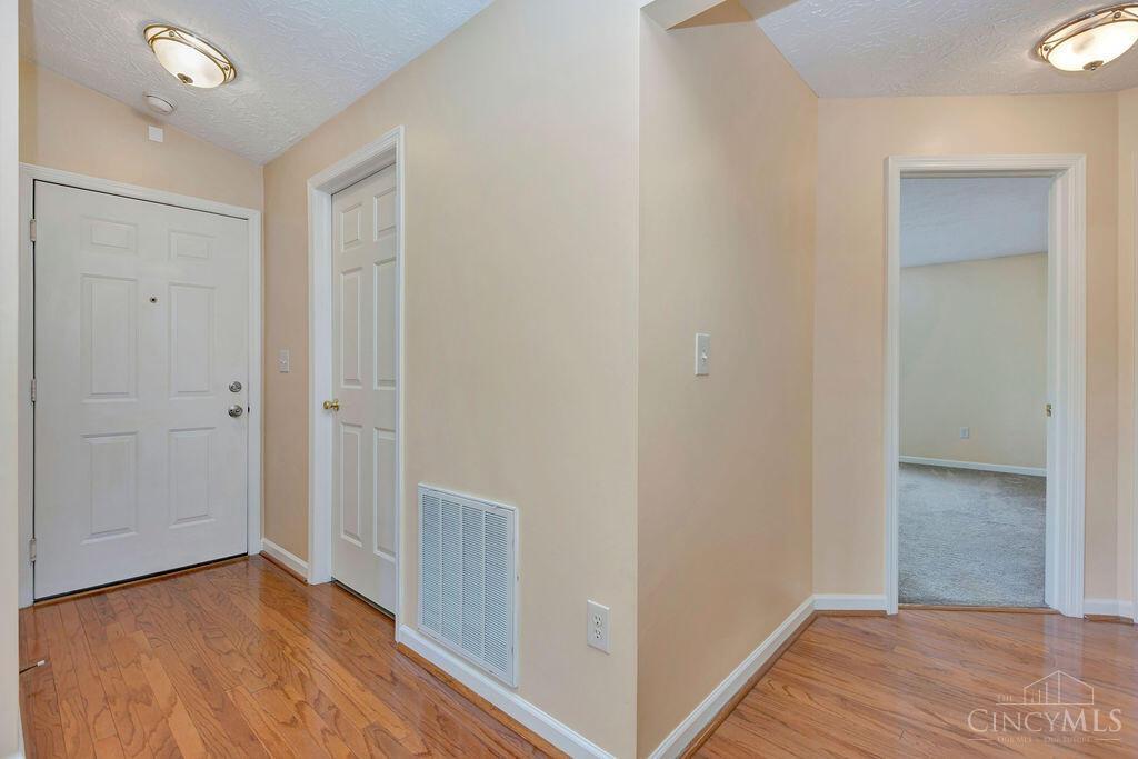 5570 Harbourwatch Way 203