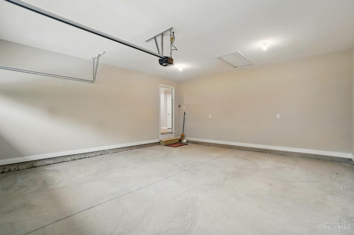 1018 Horseshoe Falls Drive, Lebanon, Ohio image 48