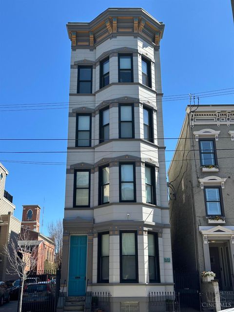 Photo of 1420 Elm Street #2A, Cincinnati, OH 45202 (MLS # 1876107)