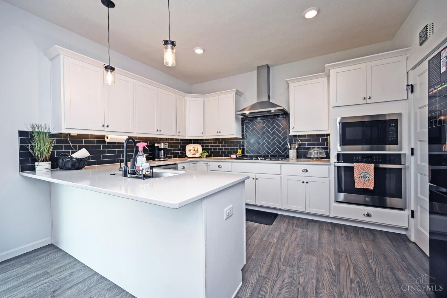1155 Silversmith Way