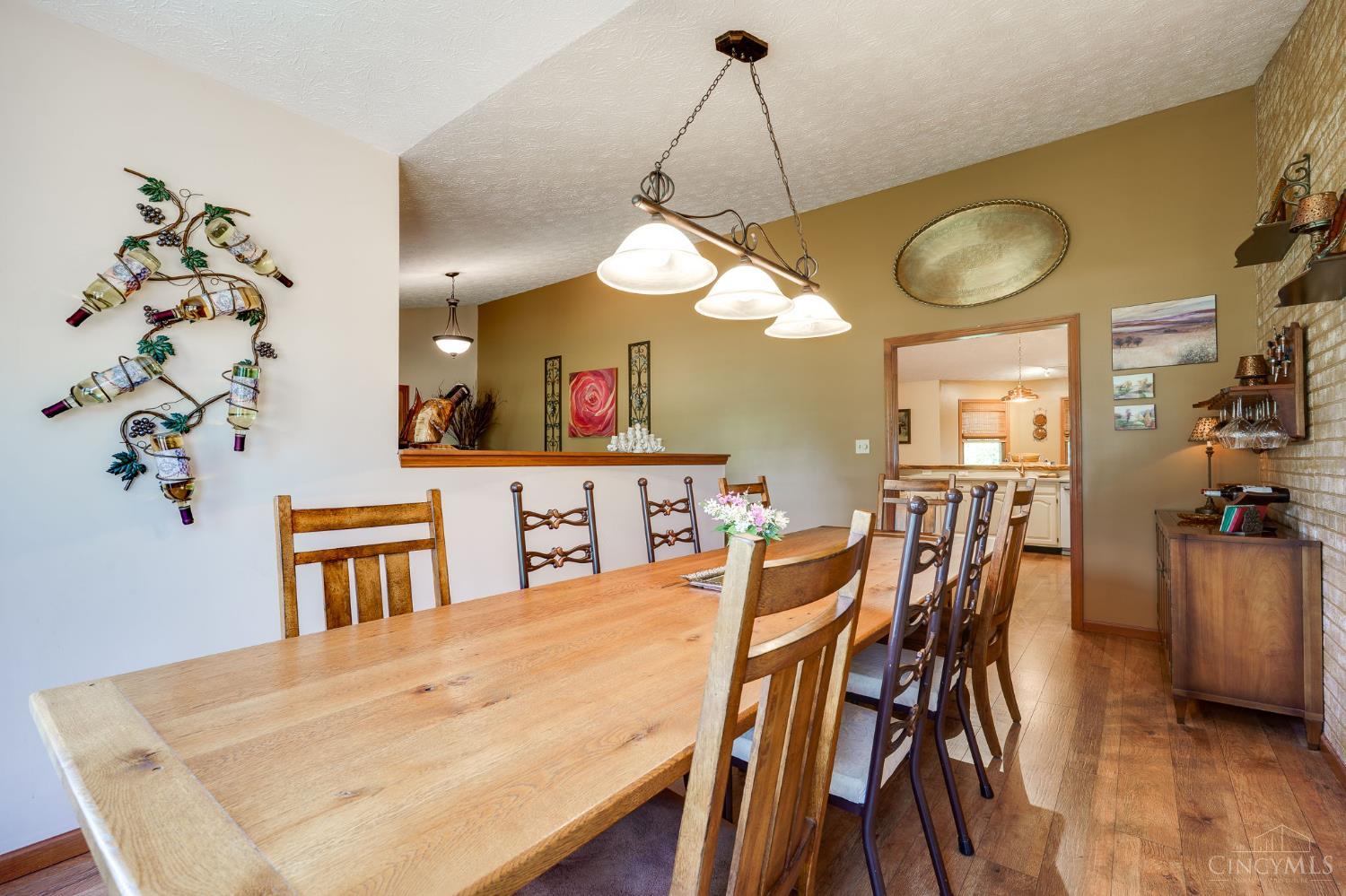 4459 Thornview Drive, Salem, Ohio image 13