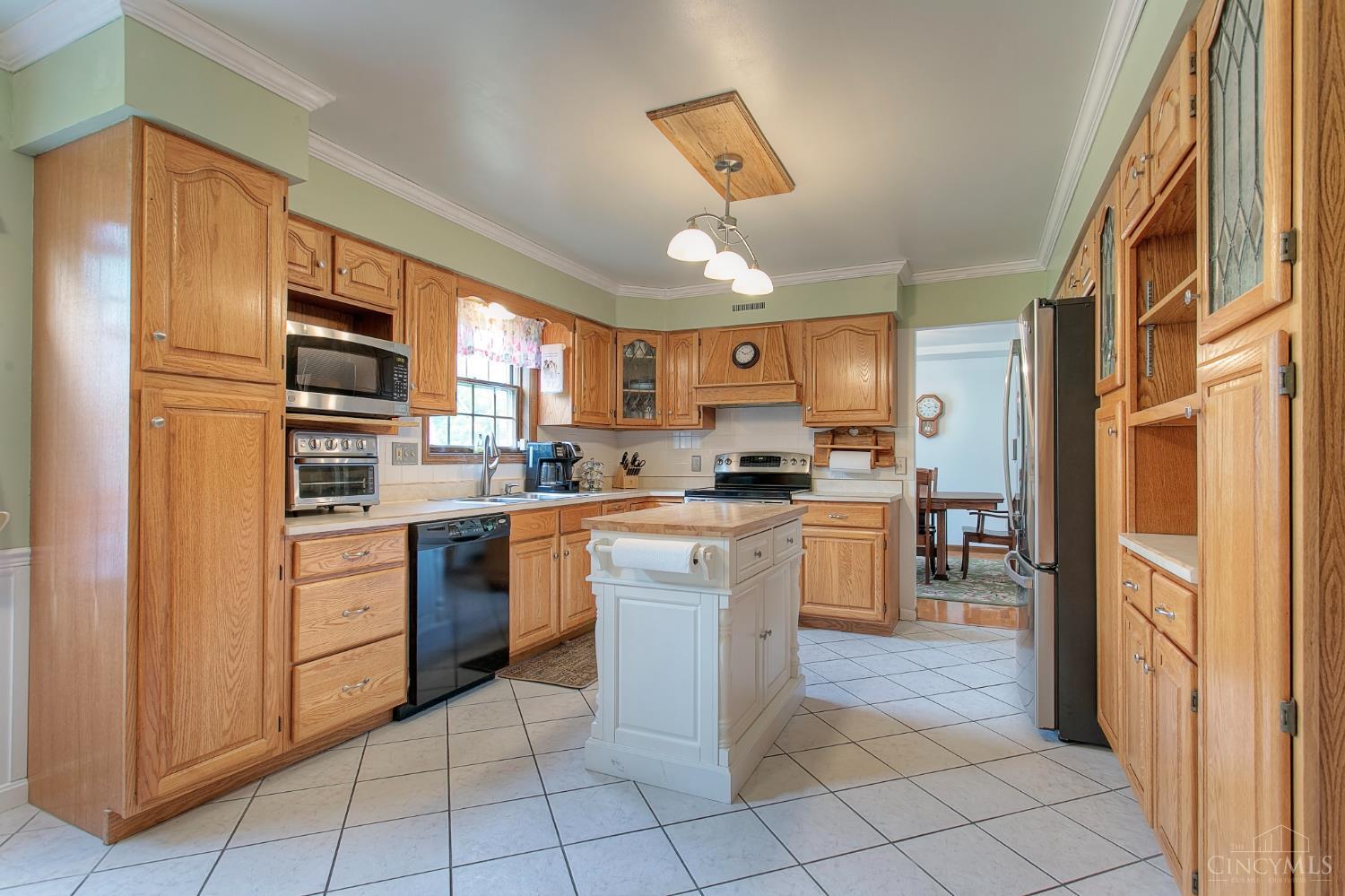 3169 John Gray Road, Colerain Twp, Ohio image 4