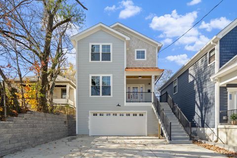 Photo of 3917 Paxton Avenue, Cincinnati, OH 45209 (MLS # 1861697)