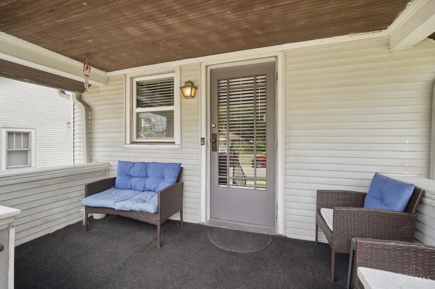 1929 De Armand Avenue