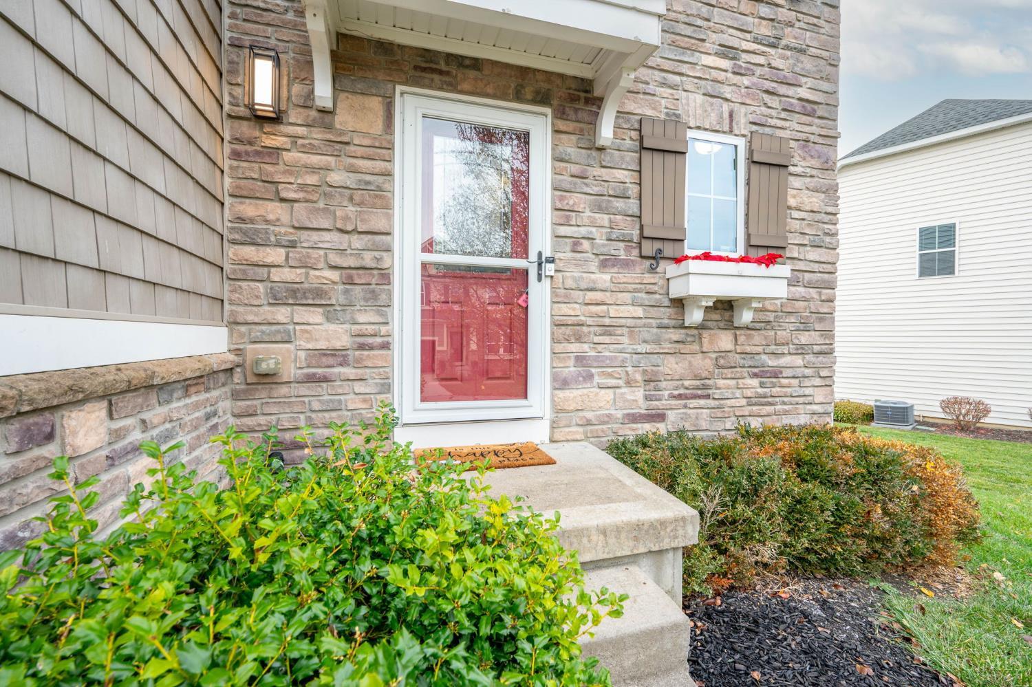 302 Stone Ridge Boulevard