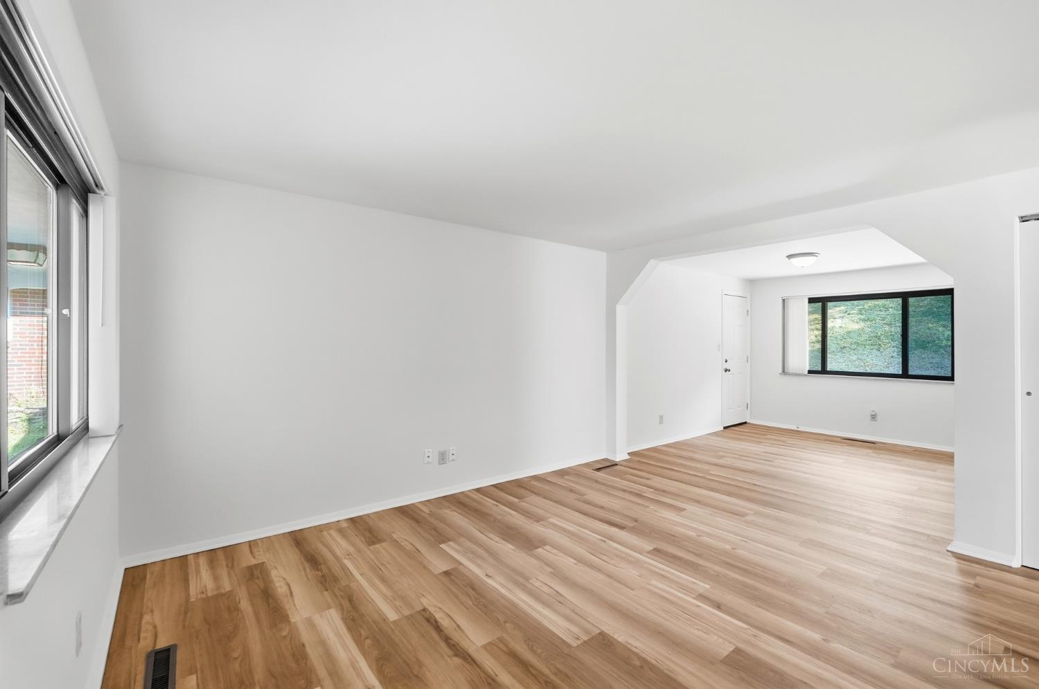 1034 Terrytown Court