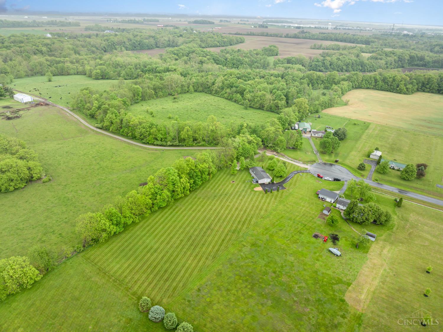 305 Meadow View Lane, Liberty Twp, Ohio image 28