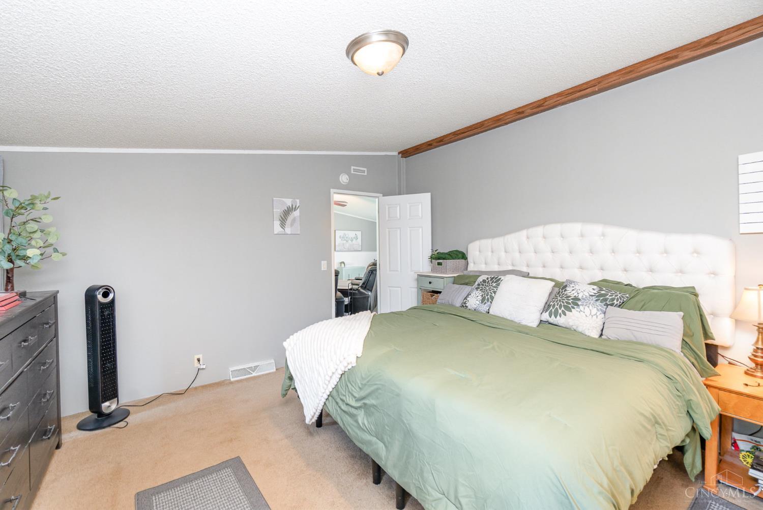 305 Meadow View Lane, Liberty Twp, Ohio image 11
