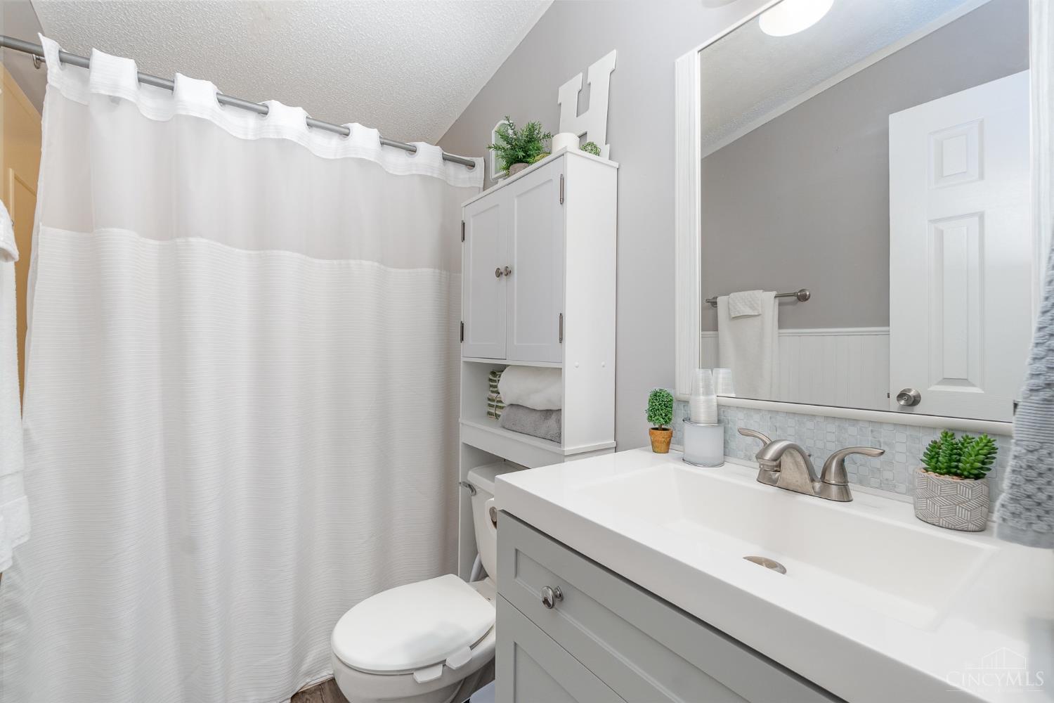 305 Meadow View Lane, Liberty Twp, Ohio image 16