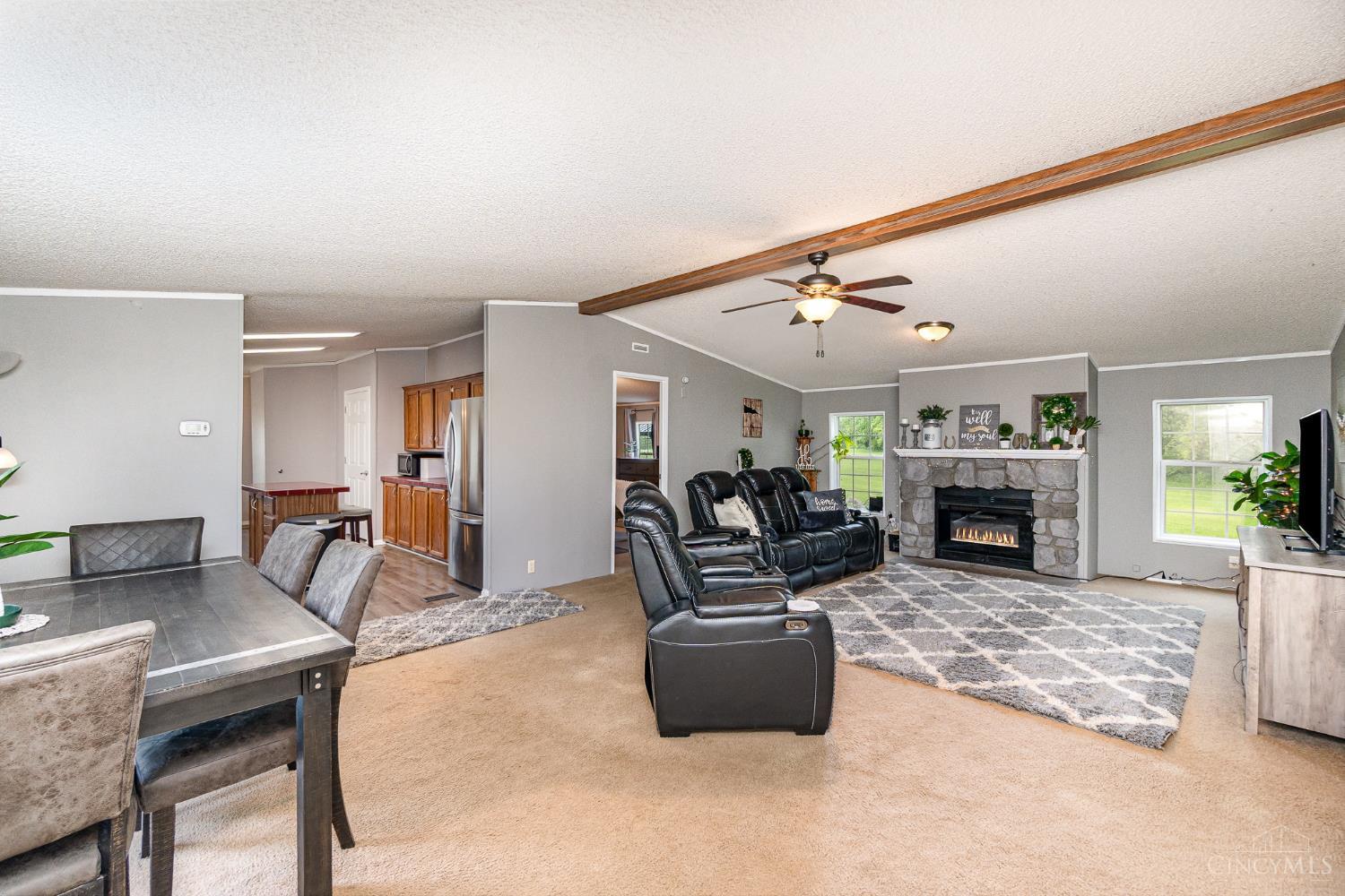 305 Meadow View Lane, Liberty Twp, Ohio image 4