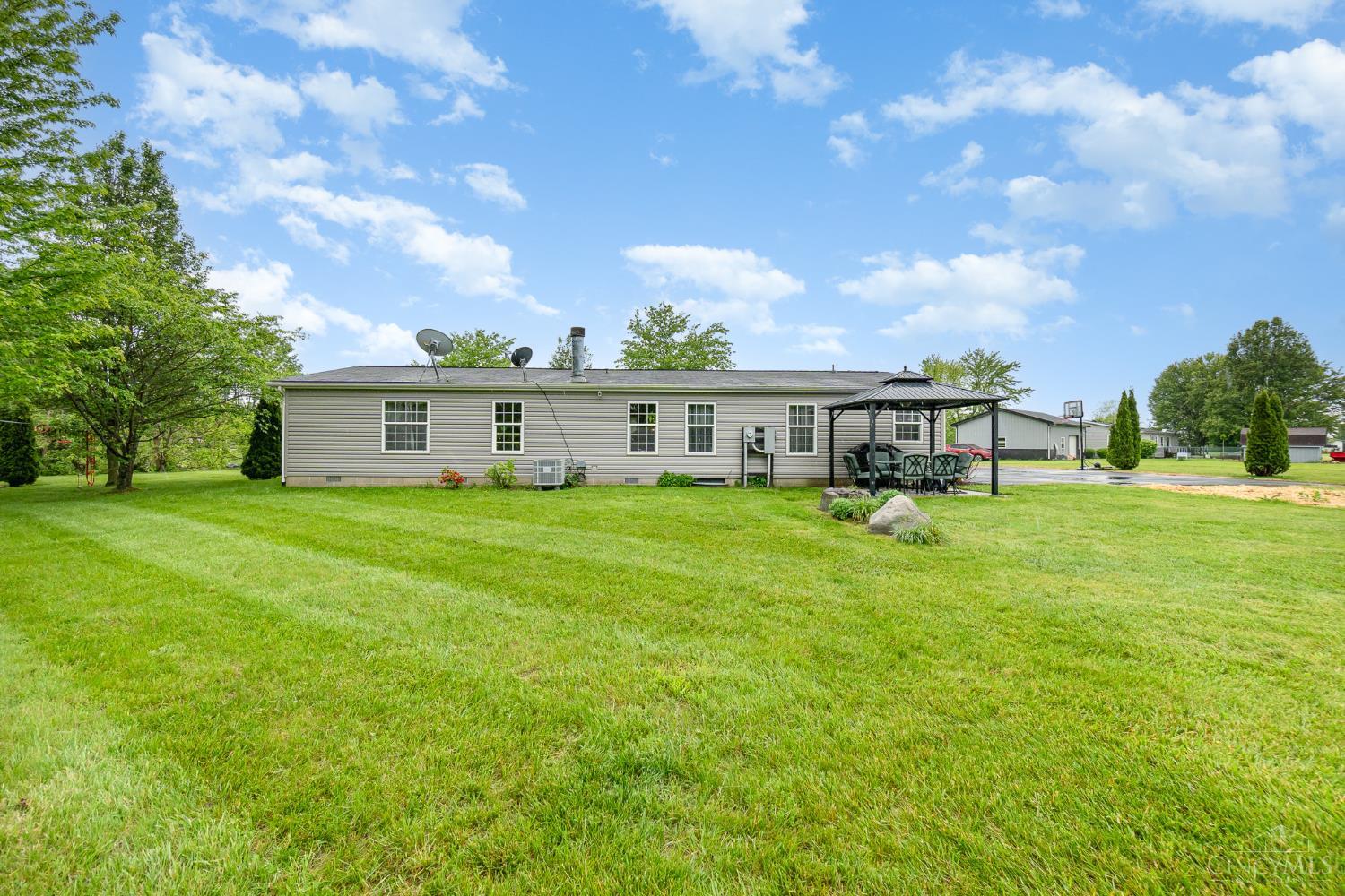 305 Meadow View Lane, Liberty Twp, Ohio image 19