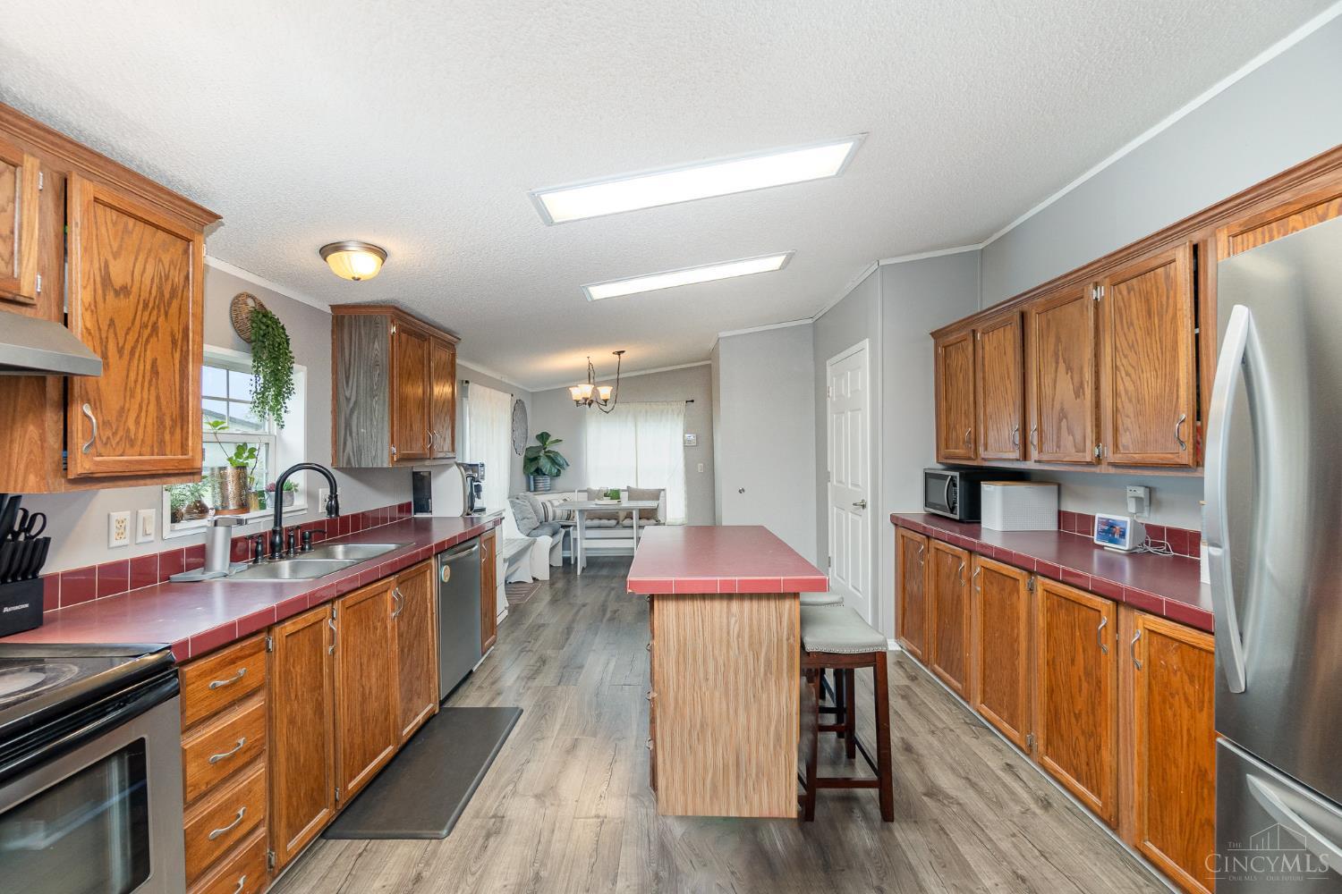 305 Meadow View Lane, Liberty Twp, Ohio image 7