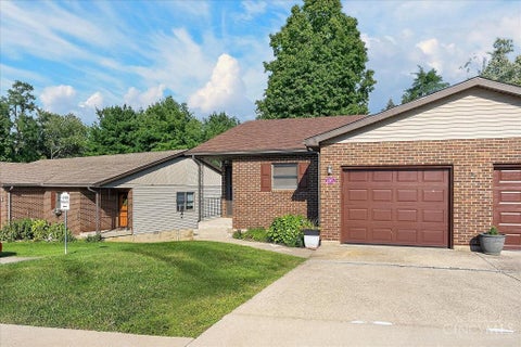 Condo For Sale - 1/2 Springlake Avenue #1/2<br/> Hillsboro, OH 45133