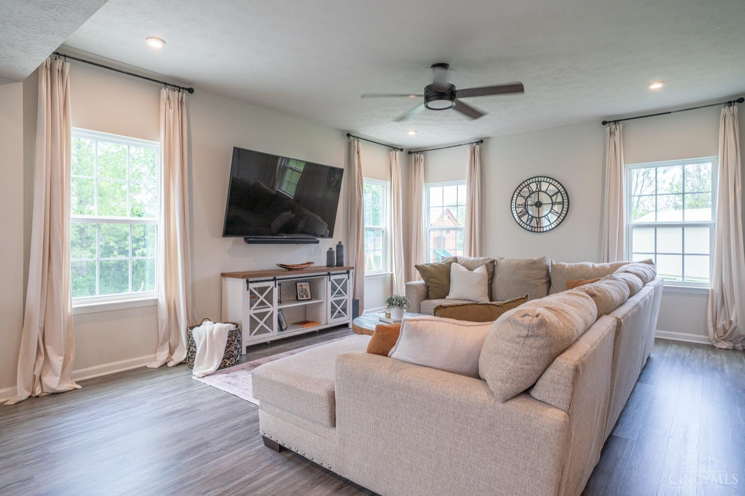 7901 Timberview Court, Franklin, Ohio image 3