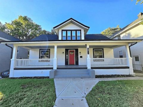 Photo of 5811 Bramble Avenue, Cincinnati, OH 45227 (MLS # 1868331)