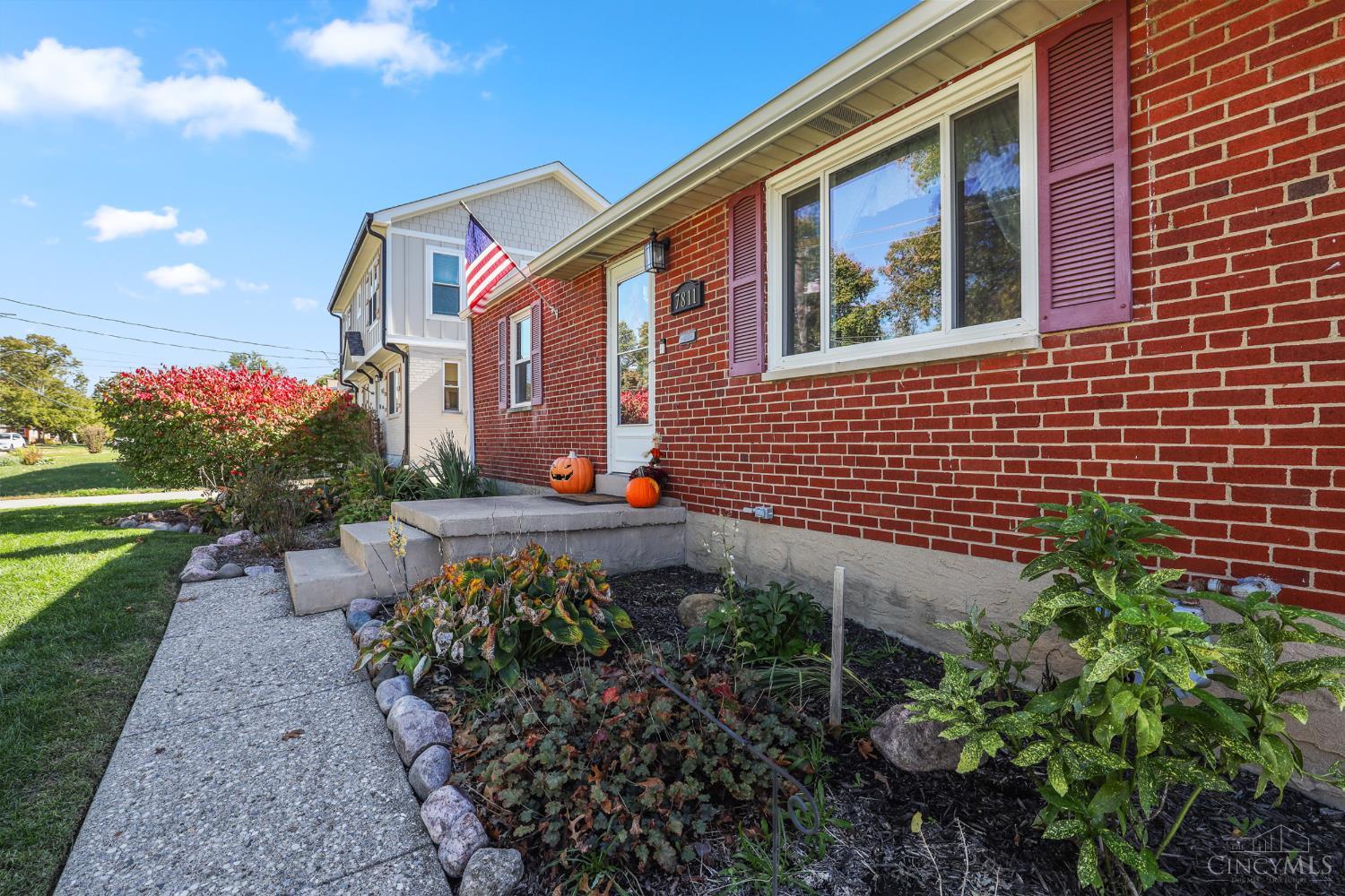 7811 Locust Lane