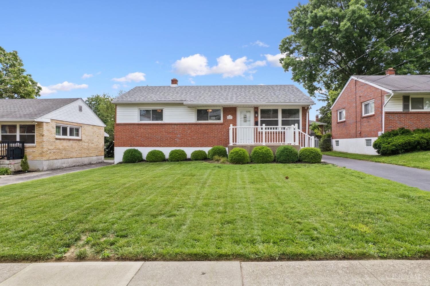 8454 Donna Lane