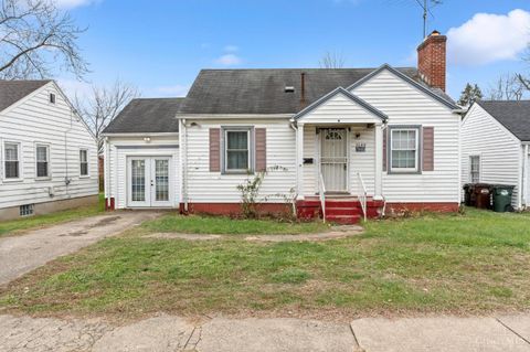 Photo of 3648 W Siebenthaler Avenue, Dayton, OH 45406 (MLS # 1864491)