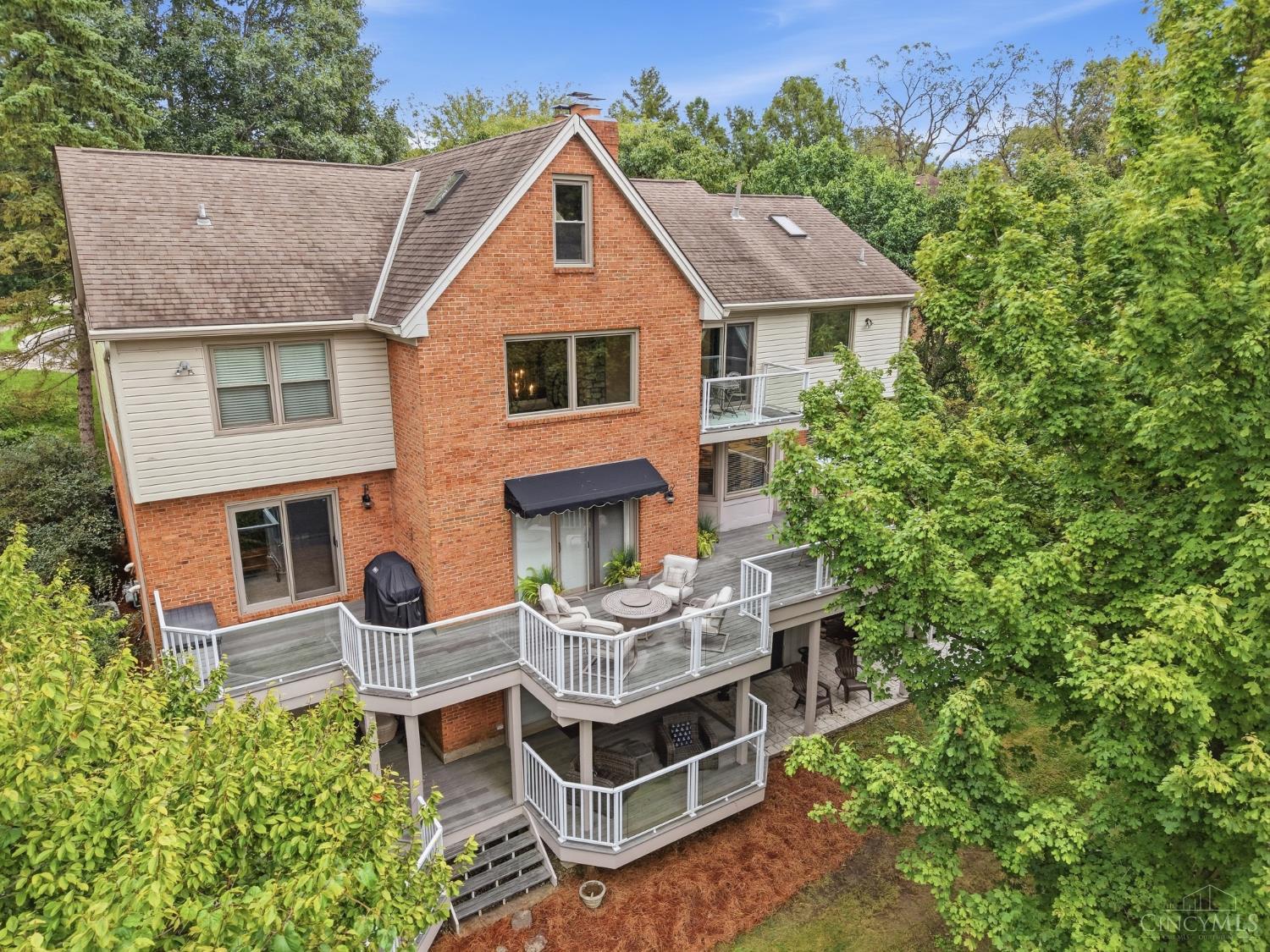 5800 Windsong Court