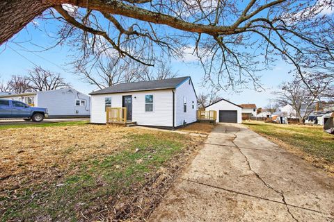 Photo of 8081 Lawrence Drive, West Chester, OH 45069 (MLS # 1870167)