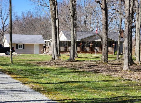 Homes For Sale - 10668 Collins Riley Road<br/> Warren County, Blanchester, OH 45107