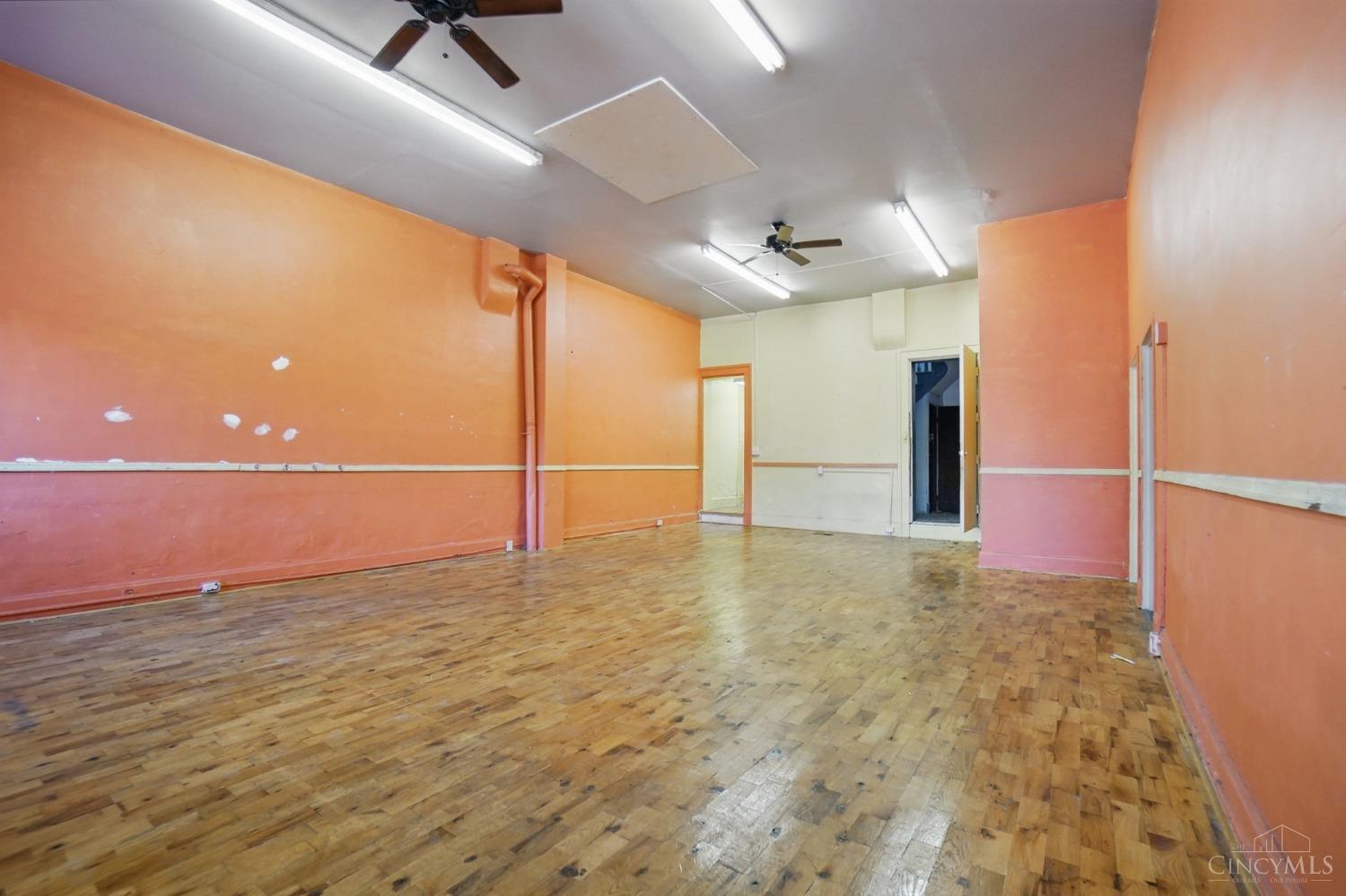 64 E McMicken Avenue