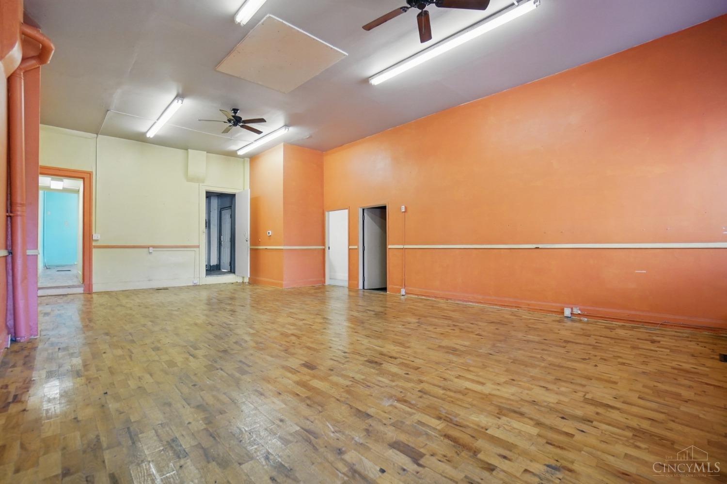 64 E McMicken Avenue