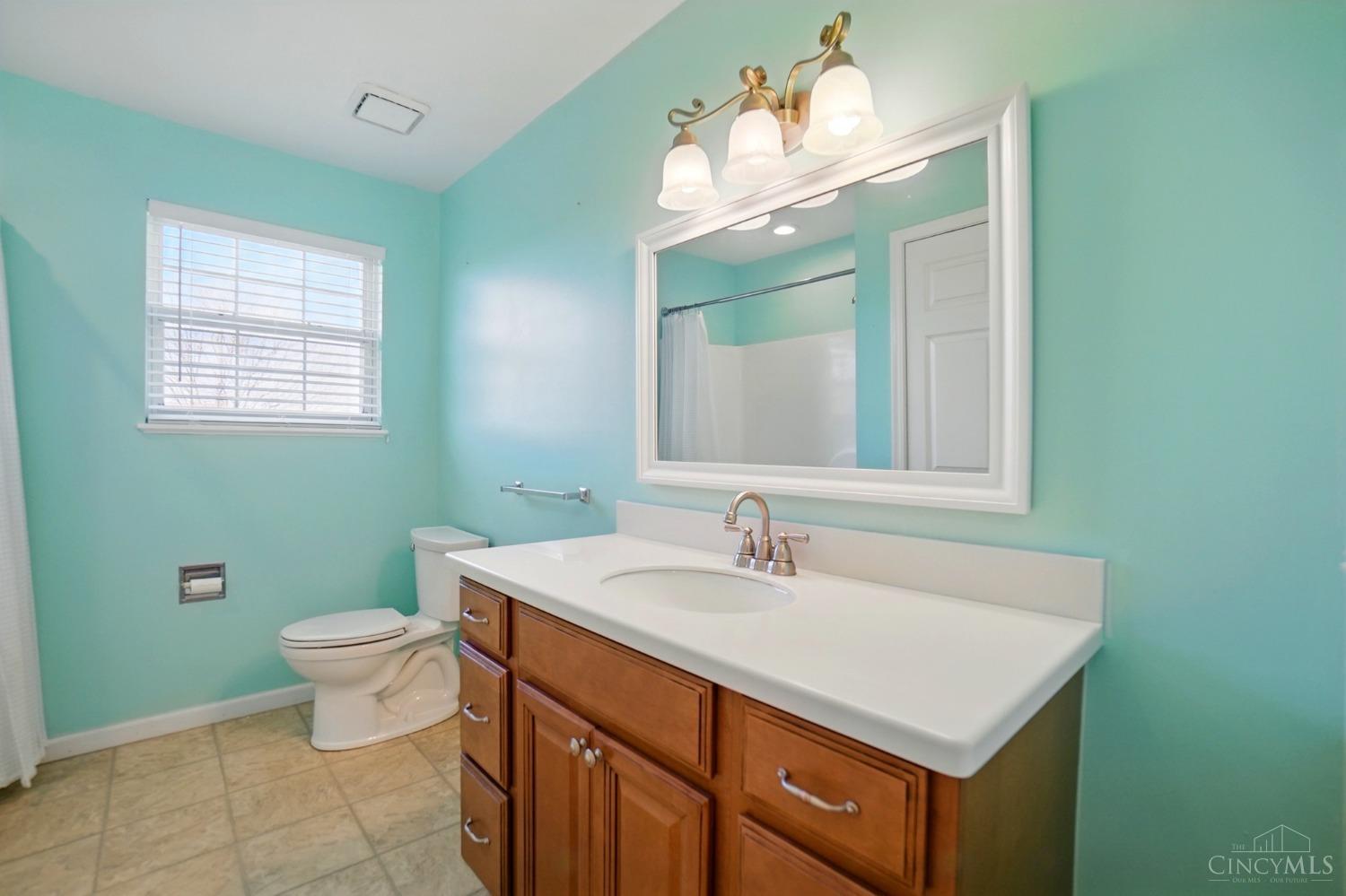 8177 Fox Knoll Dr, West Chester, Ohio image 38