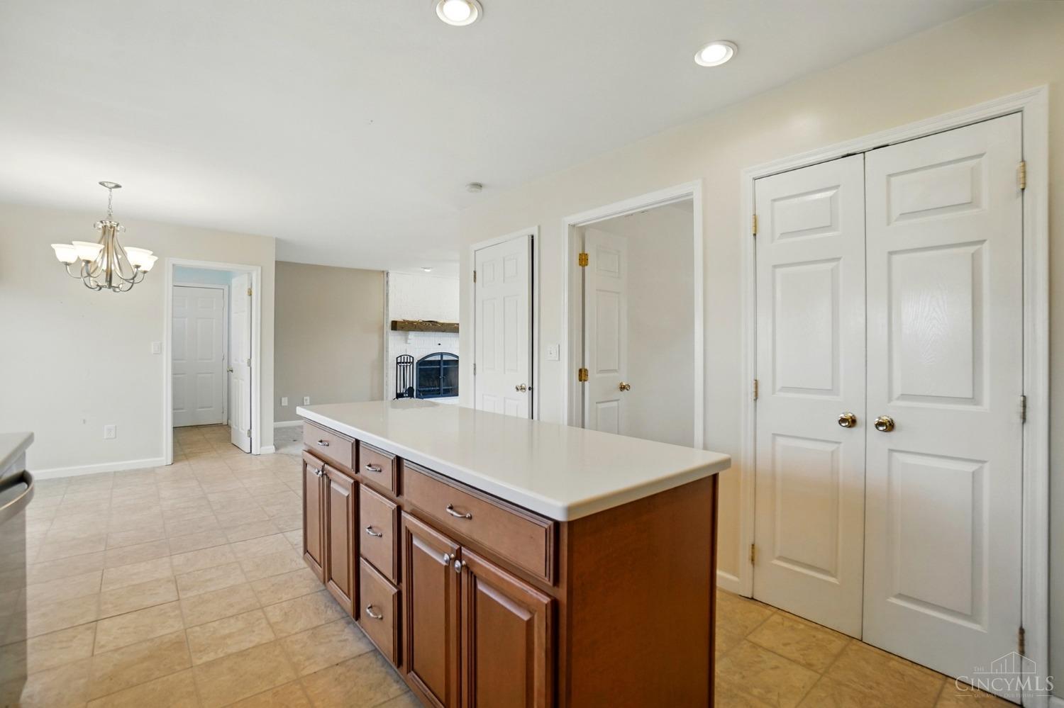 8177 Fox Knoll Dr, West Chester, Ohio image 20