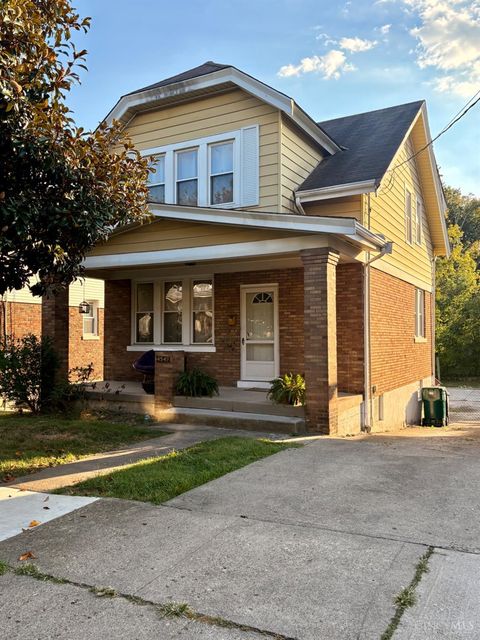 Photo of 4549 Clearview Avenue, Cincinnati, OH 45205 (MLS # 1855619)