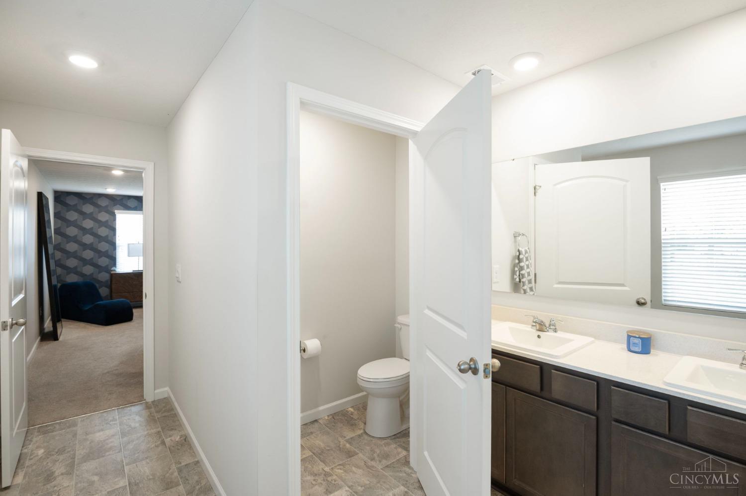 2481 Crosley Meadow Mdw, Colerain Twp, Ohio image 16