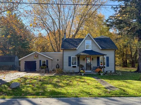 Photo of 1783 Hill Station Road, Goshen Township, OH 45122 (MLS # 1853435)