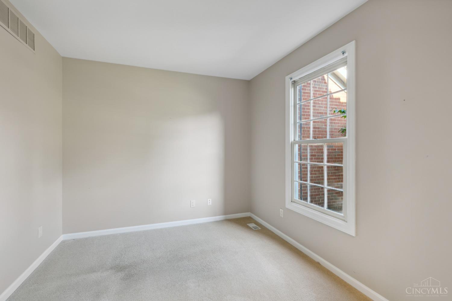 4036 Oak Tree Court, Deerfield Twp., Ohio image 12