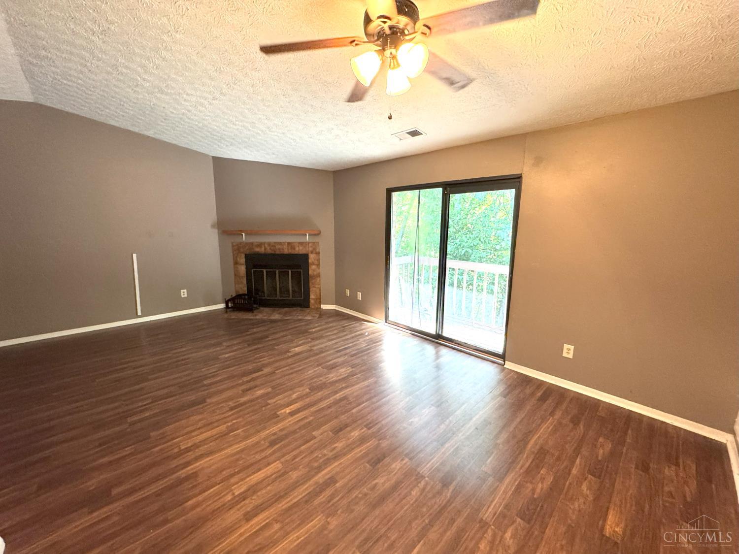 7215 Creekview Drive 11