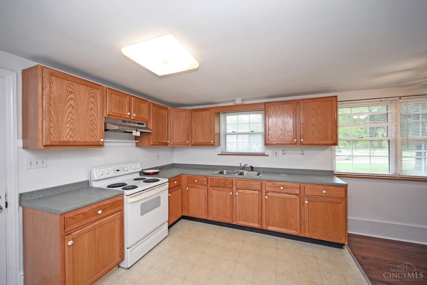 5797 St Rt 132, Batavia, Ohio image 9