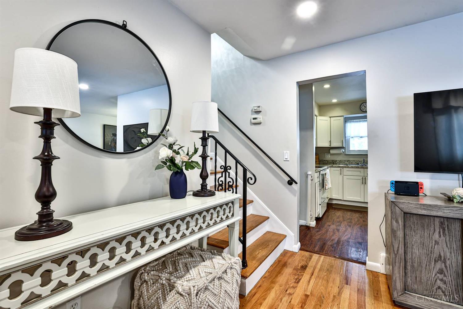 5988 North Glen Road