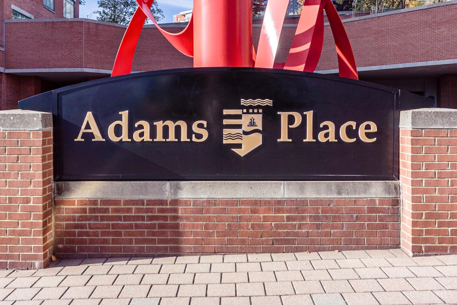 900 Adams Crossing 6800