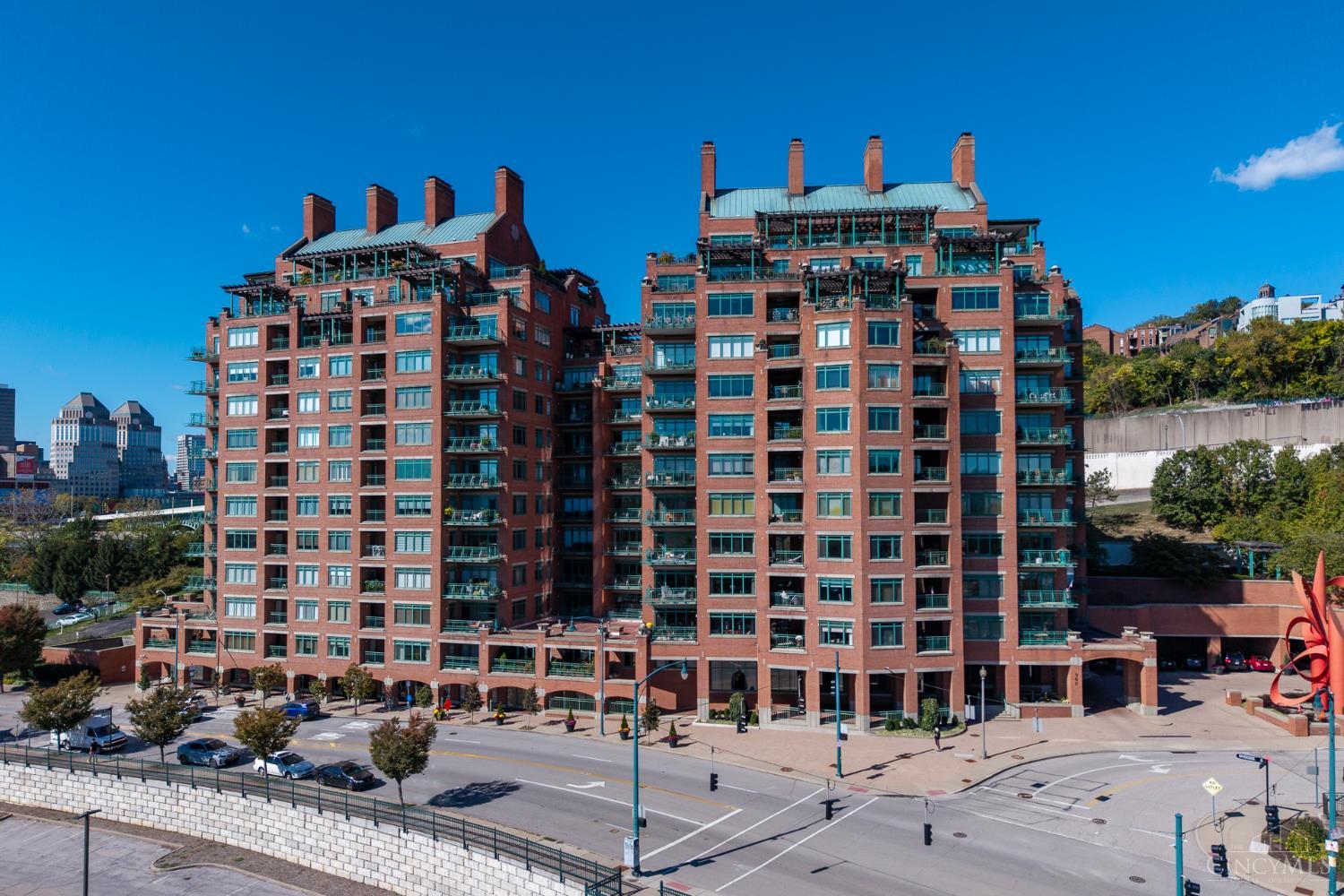 900 Adams Crossing 6800