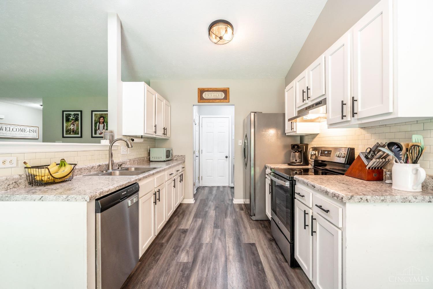 515 Meadowview Place, Trenton, Ohio image 24