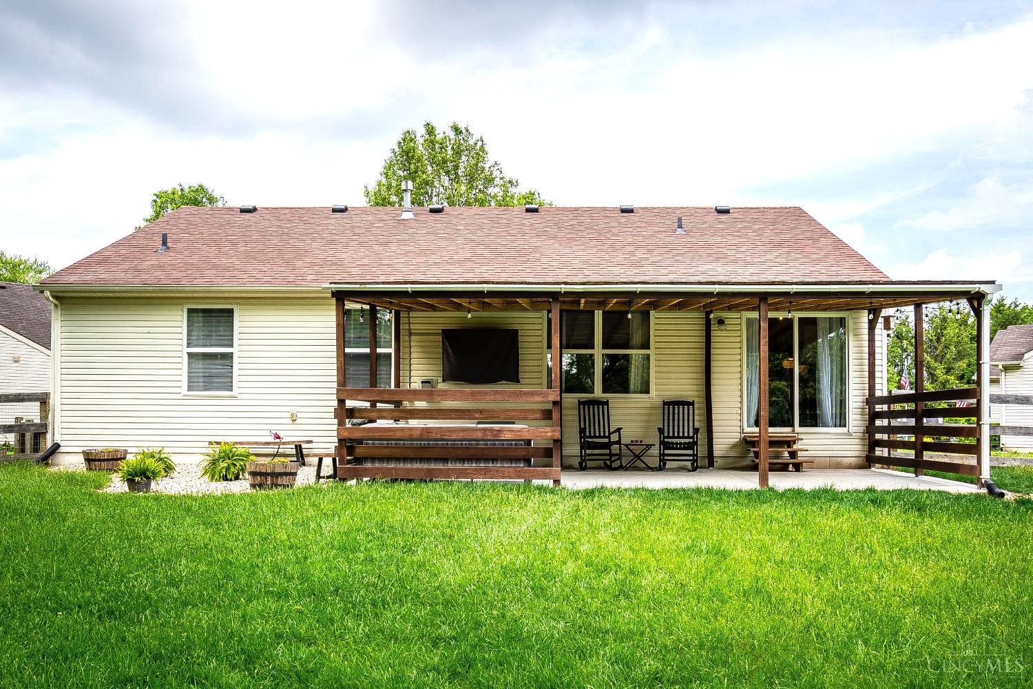515 Meadowview Place, Trenton, Ohio image 5