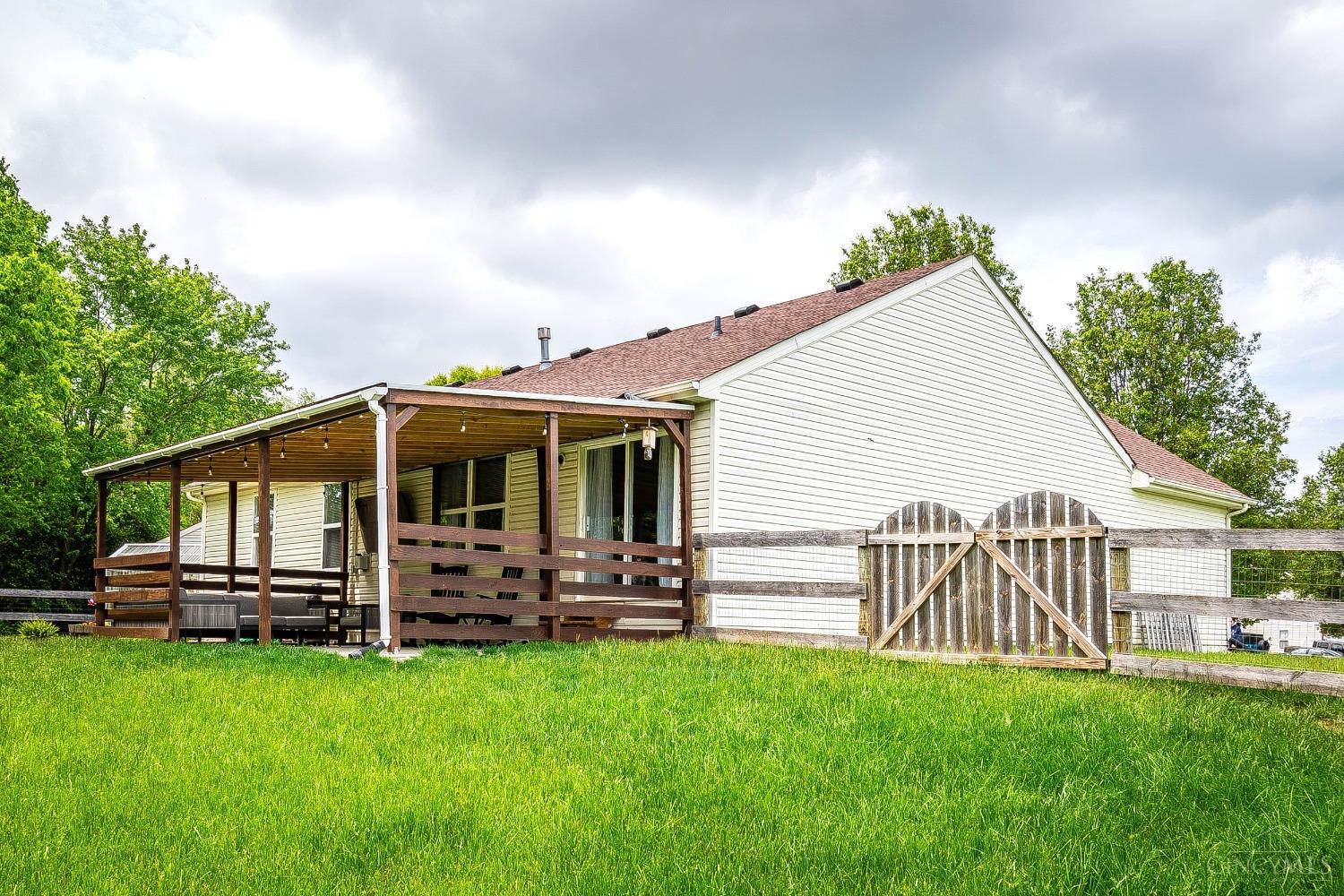 515 Meadowview Place, Trenton, Ohio image 4