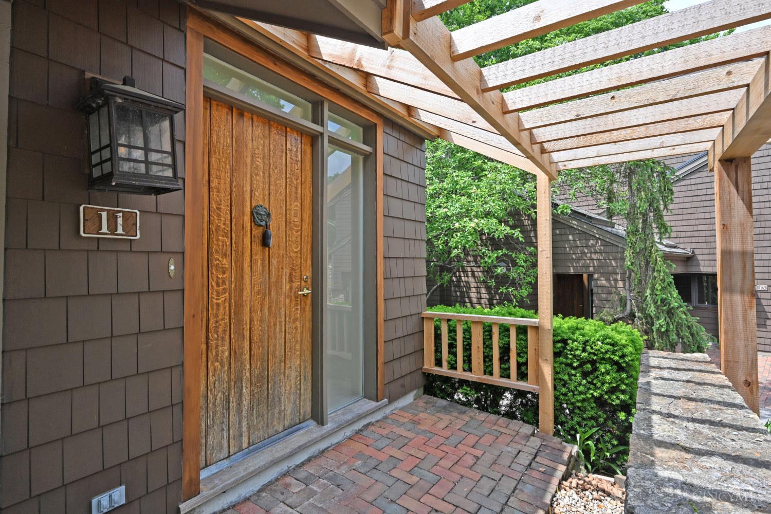 11 Spring Hill Drive